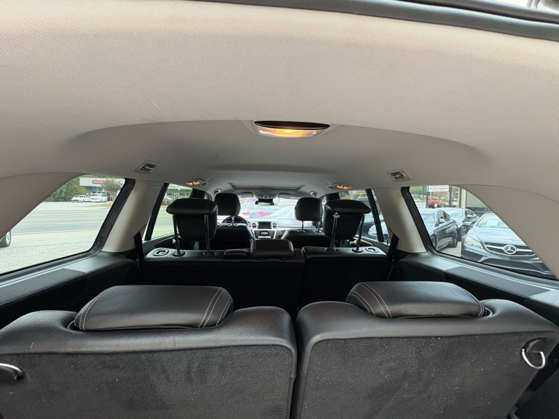 2013 Mercedes-Benz GL-Class Image 30