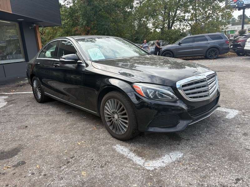 2015 Mercedes-Benz C-Class Image 3