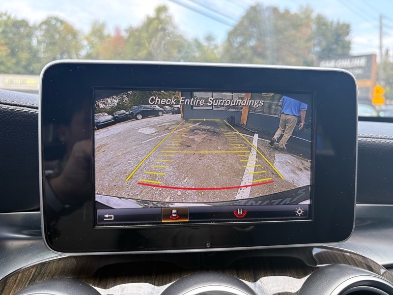 2015 Mercedes-Benz C-Class Image 9