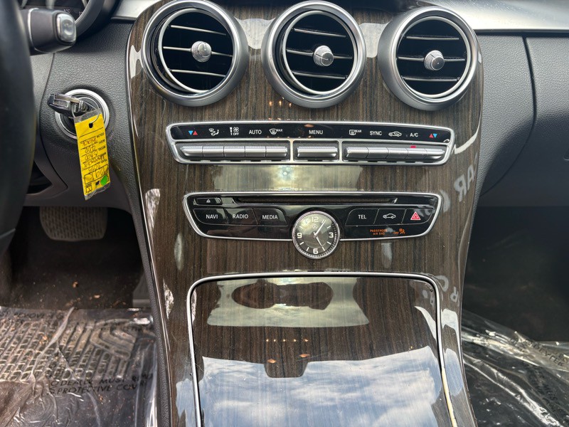 2015 Mercedes-Benz C-Class Image 13