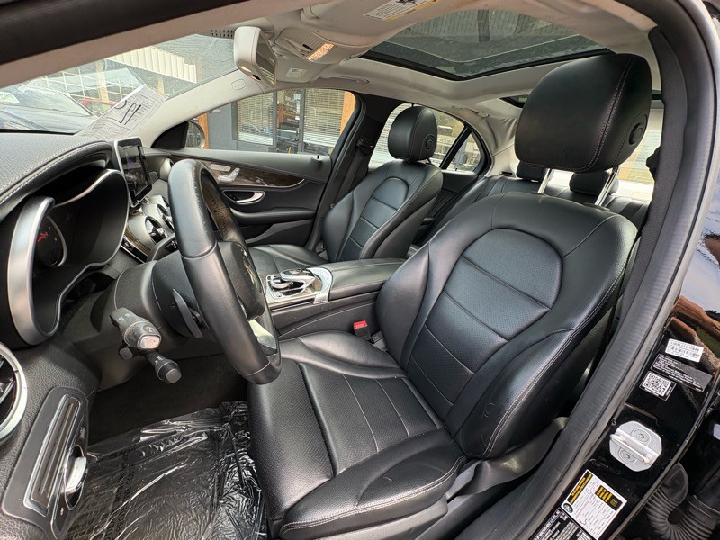 2015 Mercedes-Benz C-Class Image 17