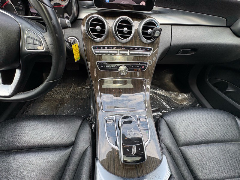 2015 Mercedes-Benz C-Class Image 19