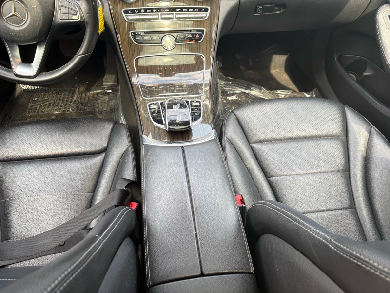 2015 Mercedes-Benz C-Class Image 21