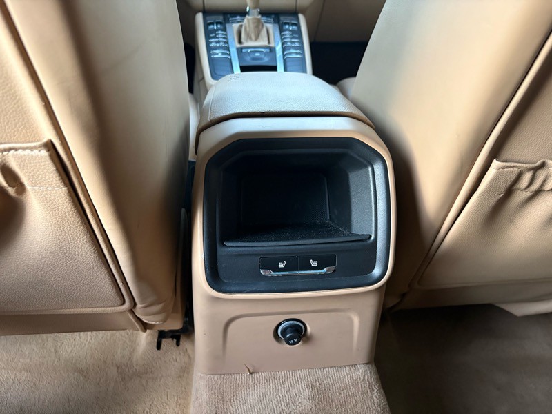 2015 Porsche Macan Image 27