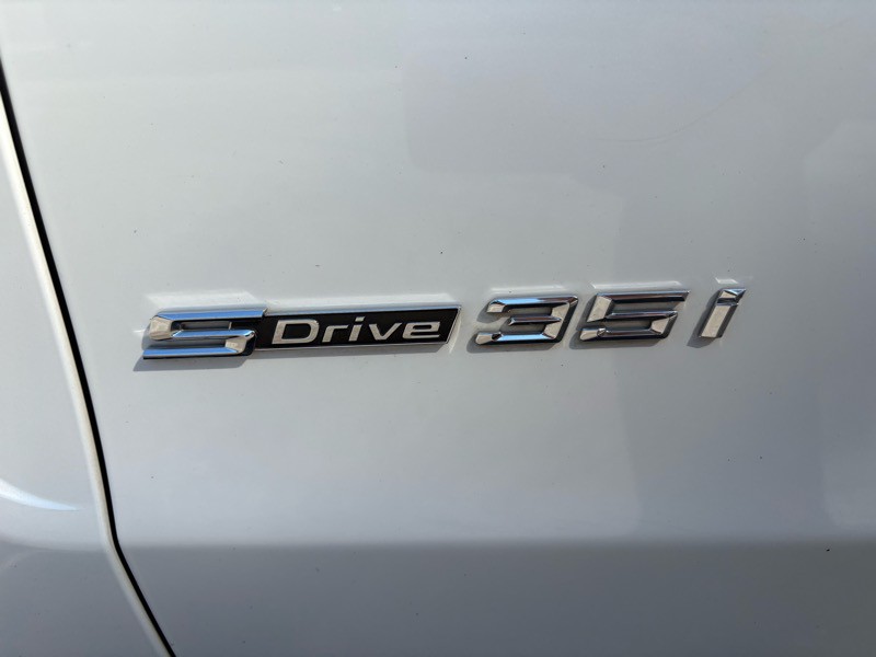 2017 BMW X5 Image 38