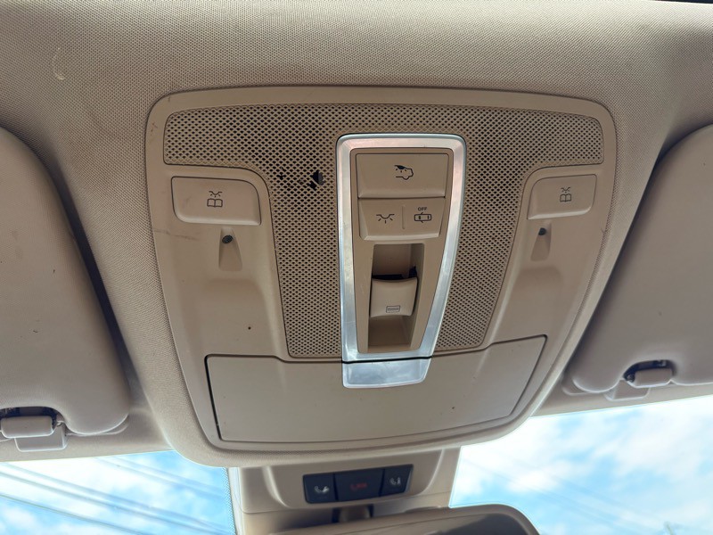 2014 Mercedes-Benz GL-Class Image 9