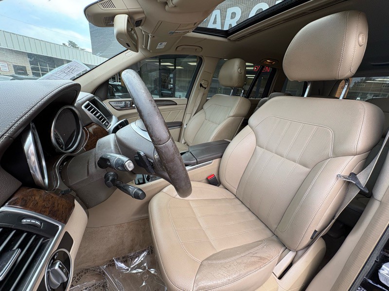 2014 Mercedes-Benz GL-Class Image 17