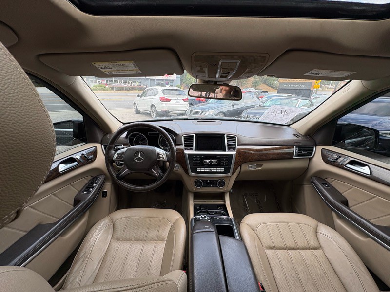 2014 Mercedes-Benz GL-Class Image 23