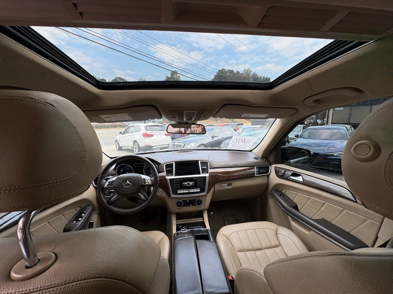 2014 Mercedes-Benz GL-Class Image 24