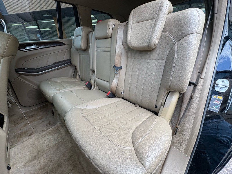 2014 Mercedes-Benz GL-Class Image 28