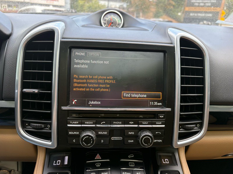 2016 Porsche Cayenne Image 11