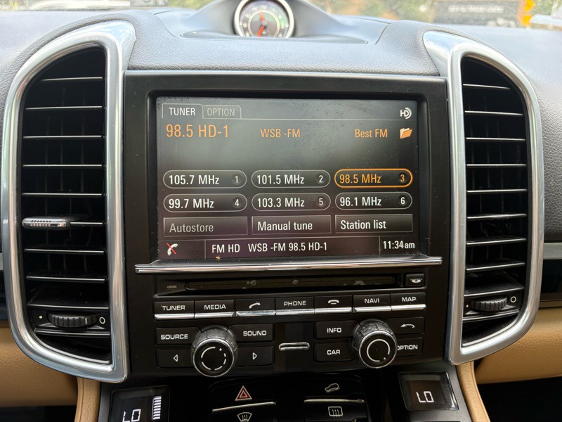 2016 Porsche Cayenne Image 14