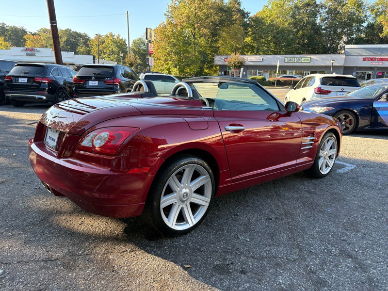 2005 Chrysler Crossfire Image 5