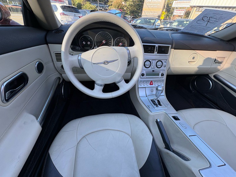 2005 Chrysler Crossfire Image 18