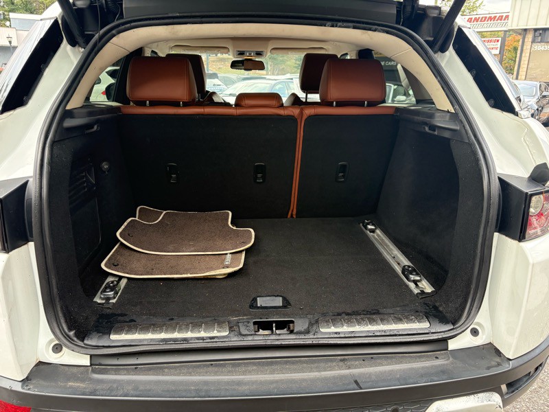 2013 Land Rover Range Rover Evoque Image 32