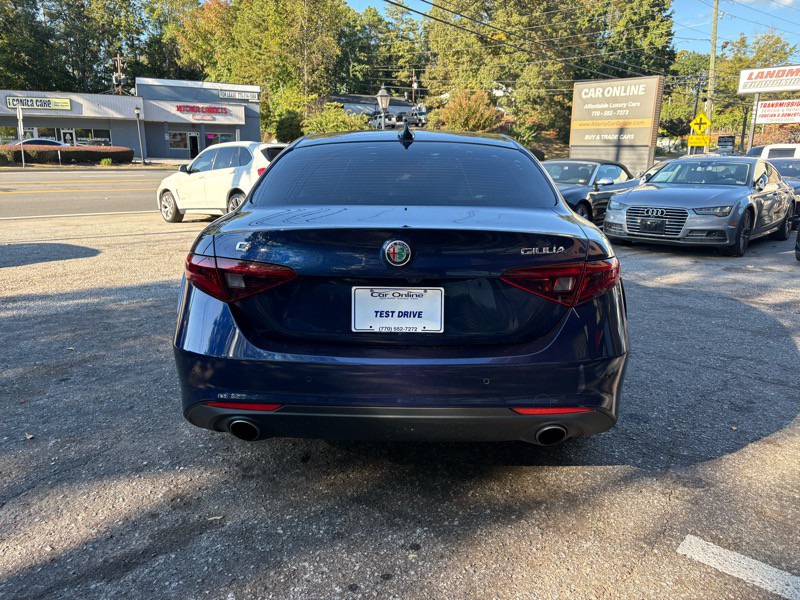 2017 Alfa Romeo Giulia Image 5