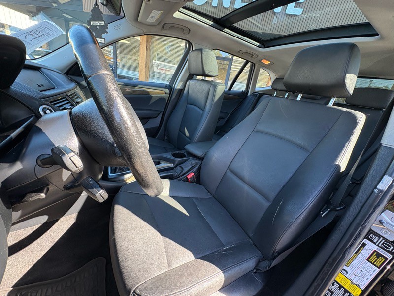 2014 BMW X1 Image 13