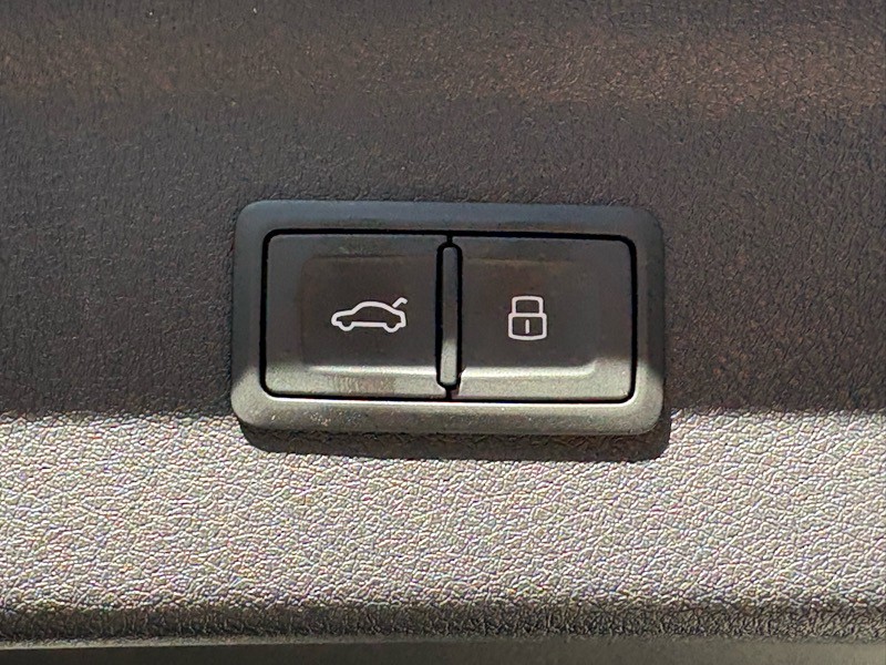 2018 Audi Q3 Image 28