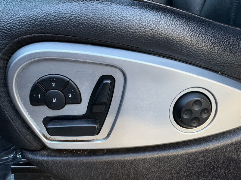 2011 Mercedes-Benz GL-Class Image 13