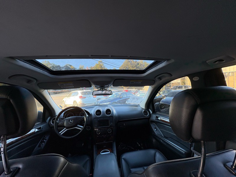 2011 Mercedes-Benz GL-Class Image 23