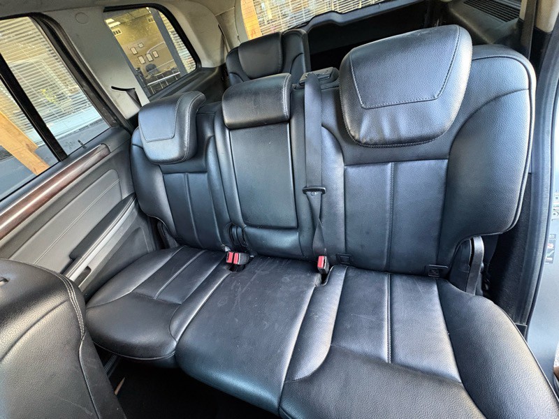2011 Mercedes-Benz GL-Class Image 26