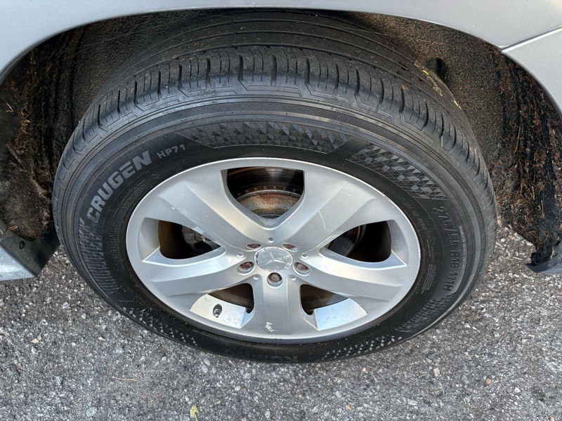 2011 Mercedes-Benz GL-Class Image 28