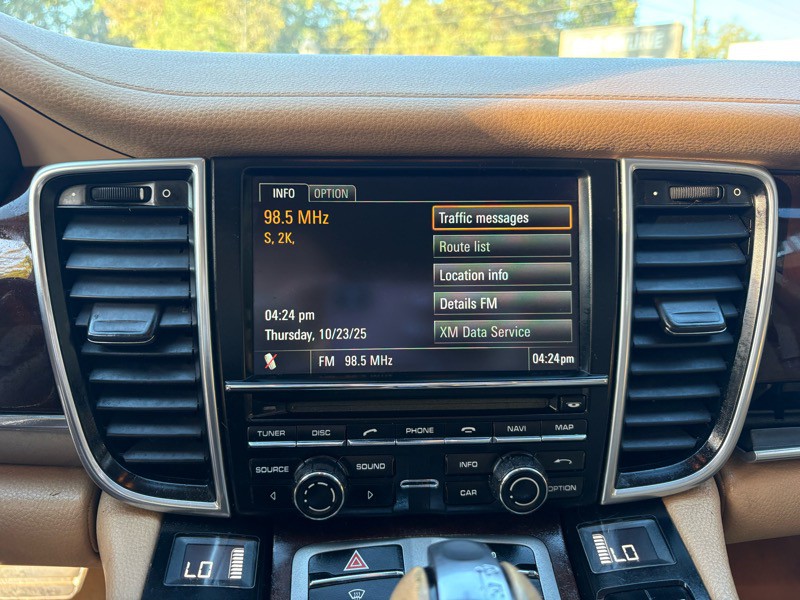 2011 Porsche Panamera Image 13