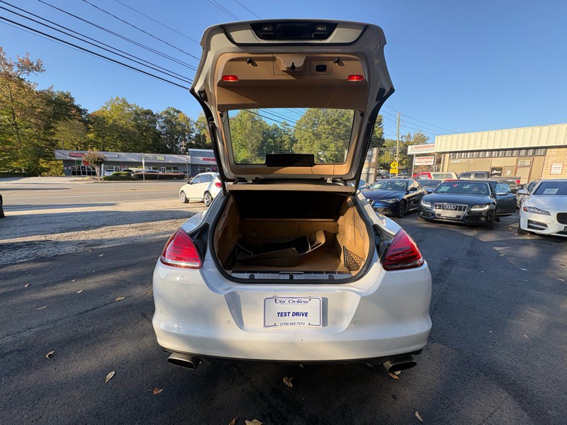 2011 Porsche Panamera Image 31