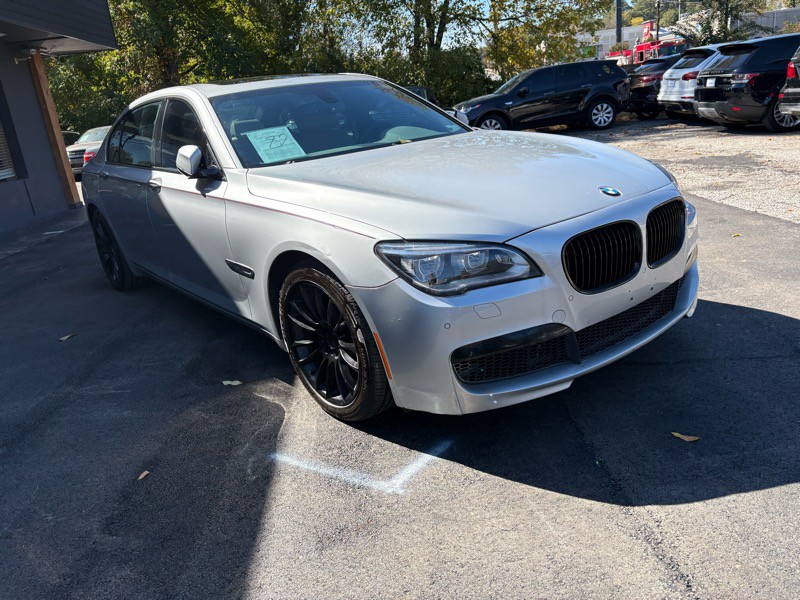 2014 BMW 7 Series Image 3