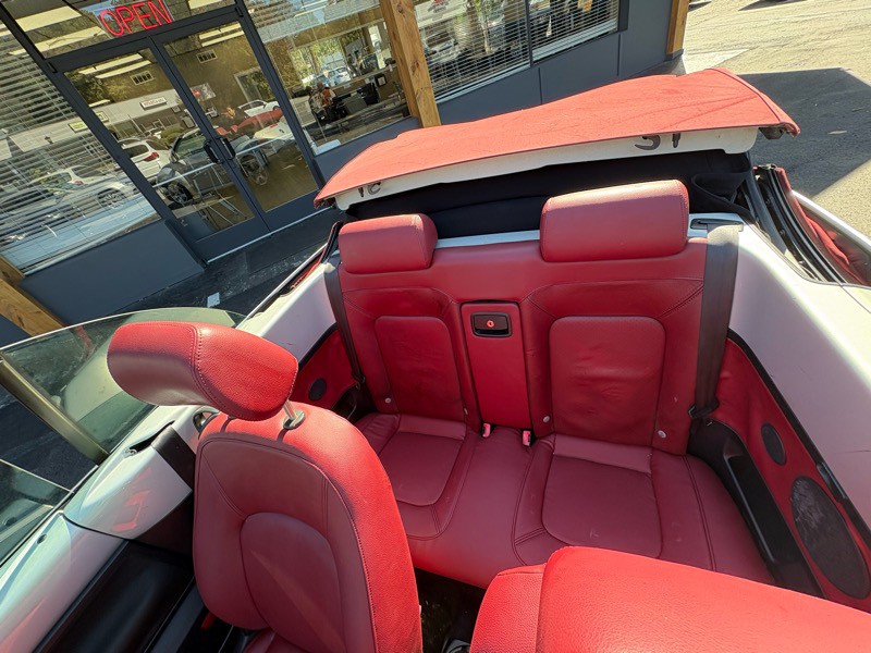 2009 Volkswagen Beetle Image 13