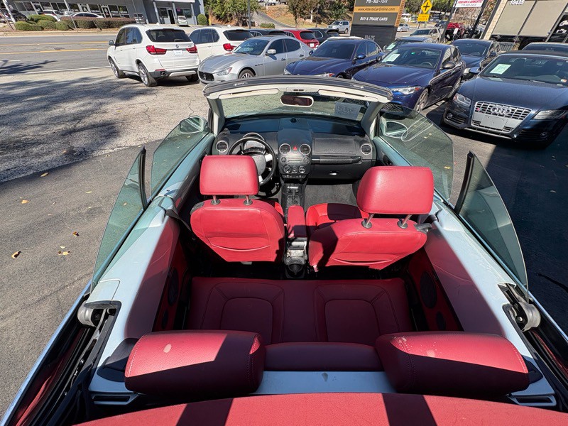 2009 Volkswagen Beetle Image 14