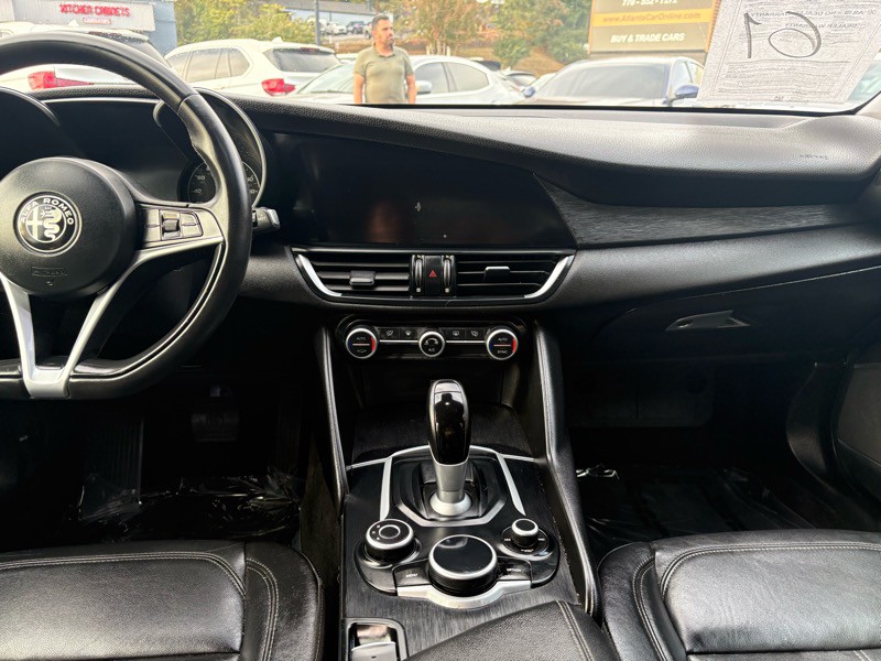 2018 Alfa Romeo Giulia Image 20