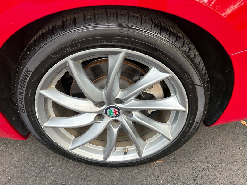 2018 Alfa Romeo Giulia Image 30