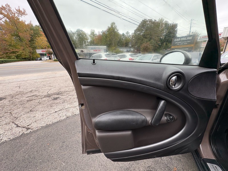 2012 MINI Countryman Image 15