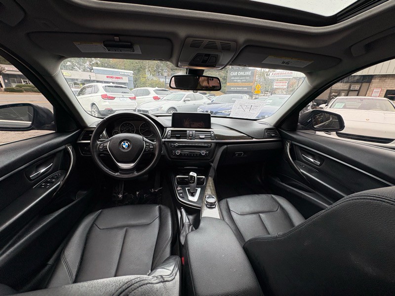 2015 BMW 3 Series Image 12