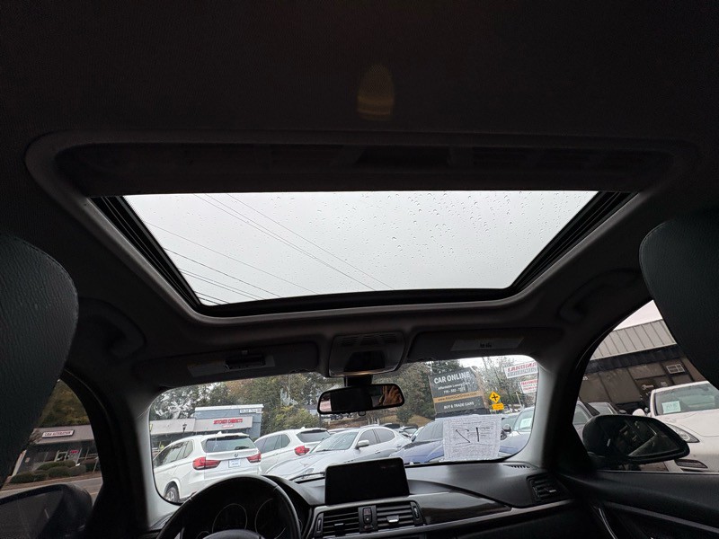 2015 BMW 3 Series Image 13