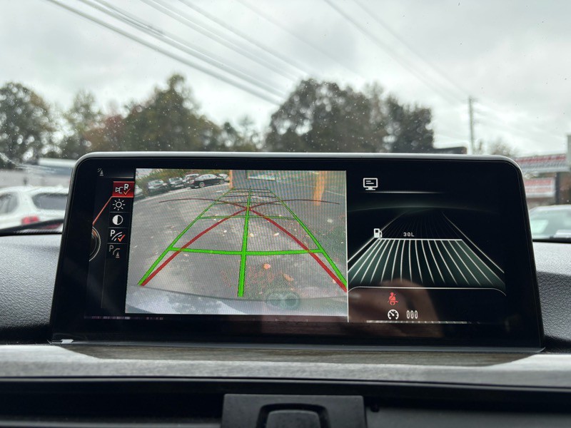 2015 BMW 3 Series Image 14