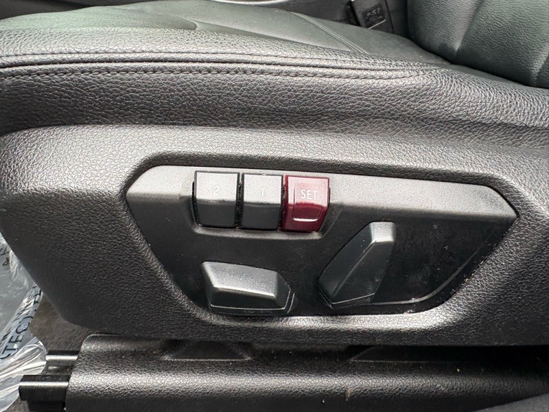 2015 BMW 3 Series Image 23