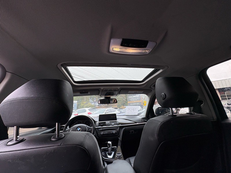 2015 BMW 3 Series Image 27