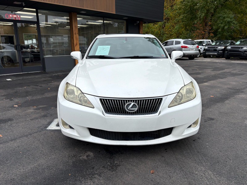 2010 Lexus IS Image 2