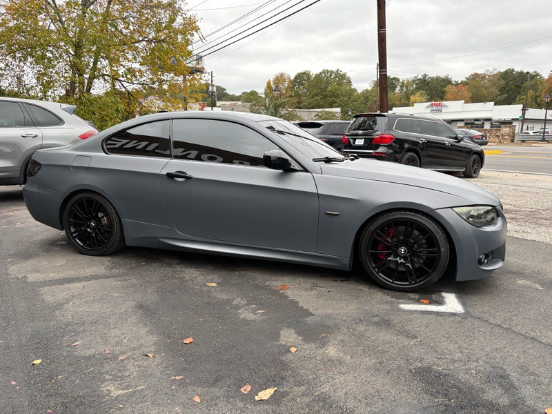 2011 BMW 3 Series Image 4