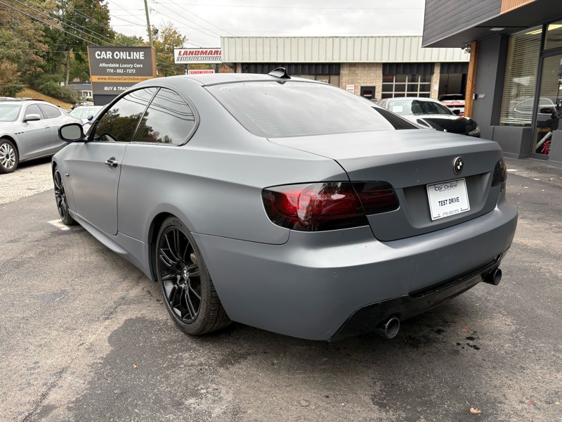 2011 BMW 3 Series Image 7