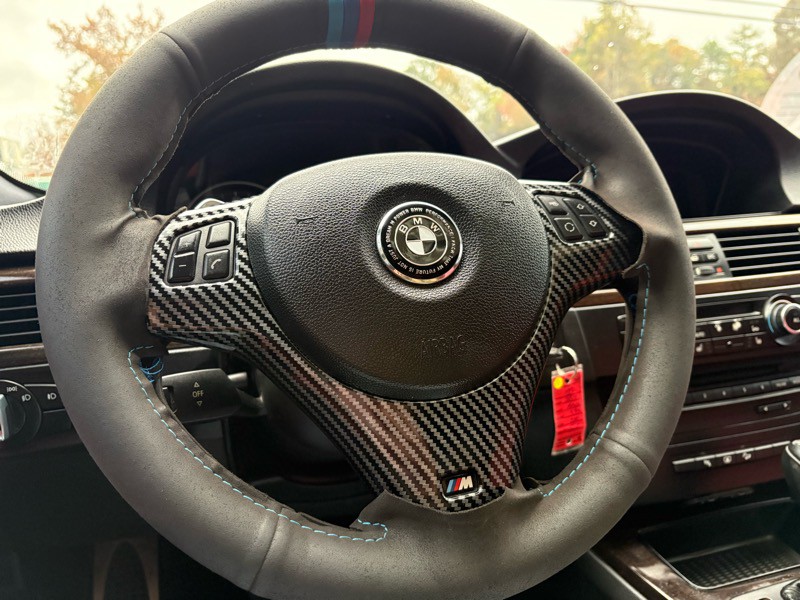 2011 BMW 3 Series Image 26