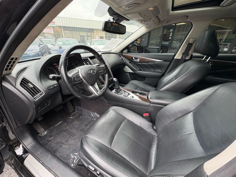 2018 INFINITI Q50 Image 30