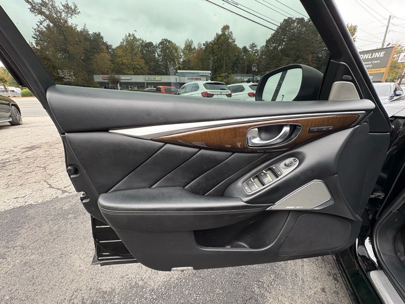 2018 INFINITI Q50 Image 32