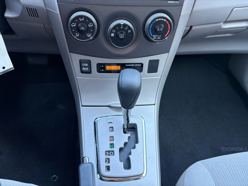 2011 Toyota Corolla Image 7