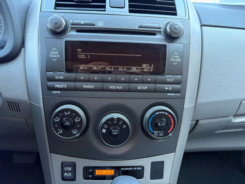 2011 Toyota Corolla Image 8