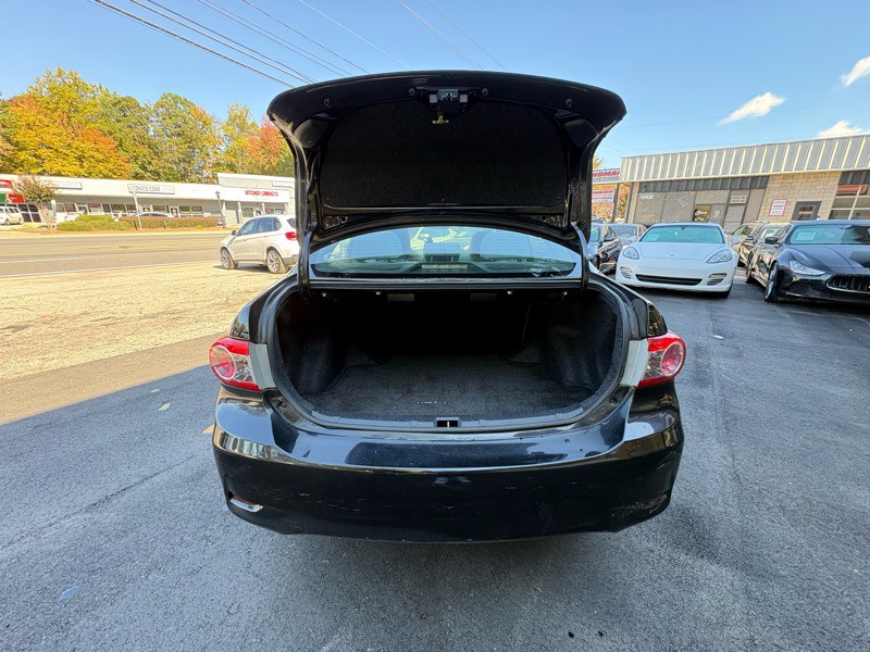 2011 Toyota Corolla Image 19