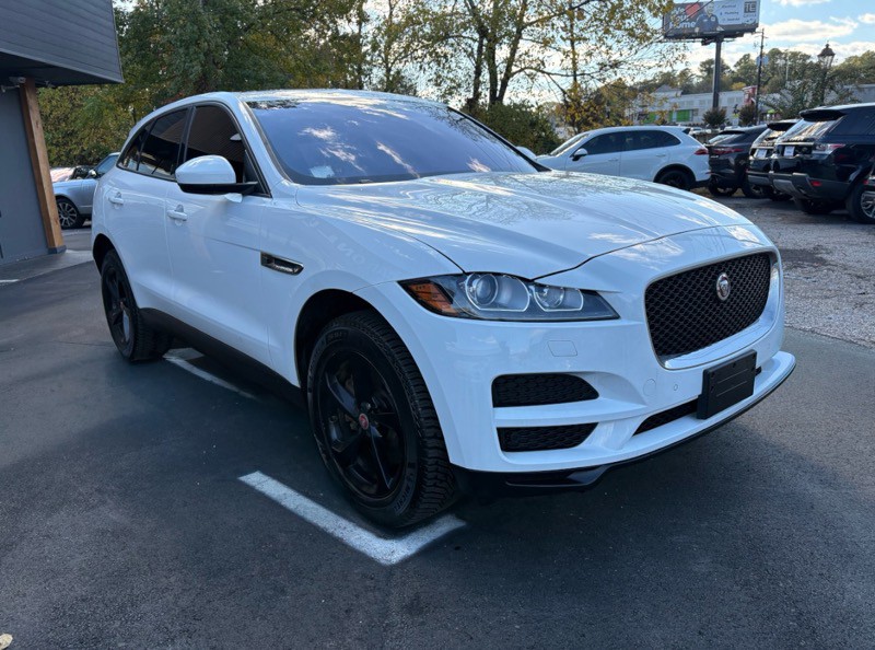 2017 Jaguar F-PACE Image 3
