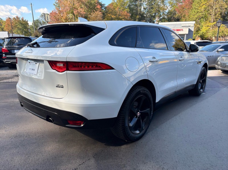 2017 Jaguar F-PACE Image 5